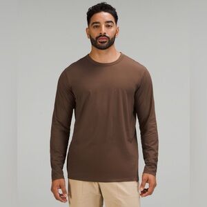 Lululemon. Men’s Fundamental Long Sleeve Shirt. Brown. Size. Medium.